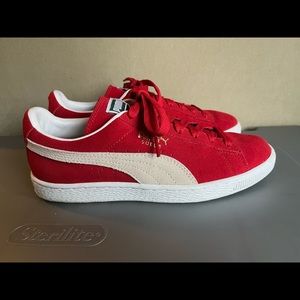 Womens Red Suede Puma Size 9